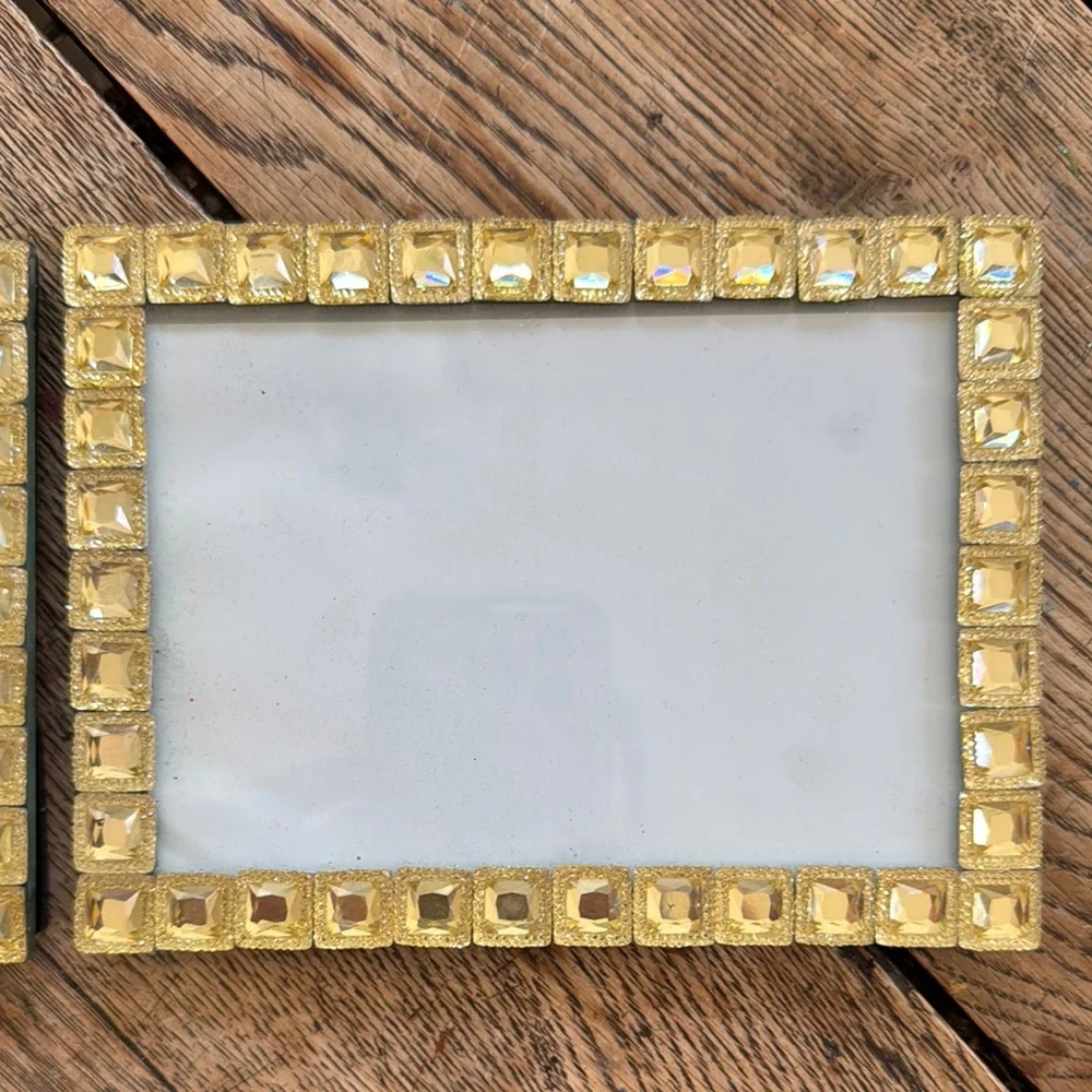 Ashland Sparkle Frame Set Classic Decor